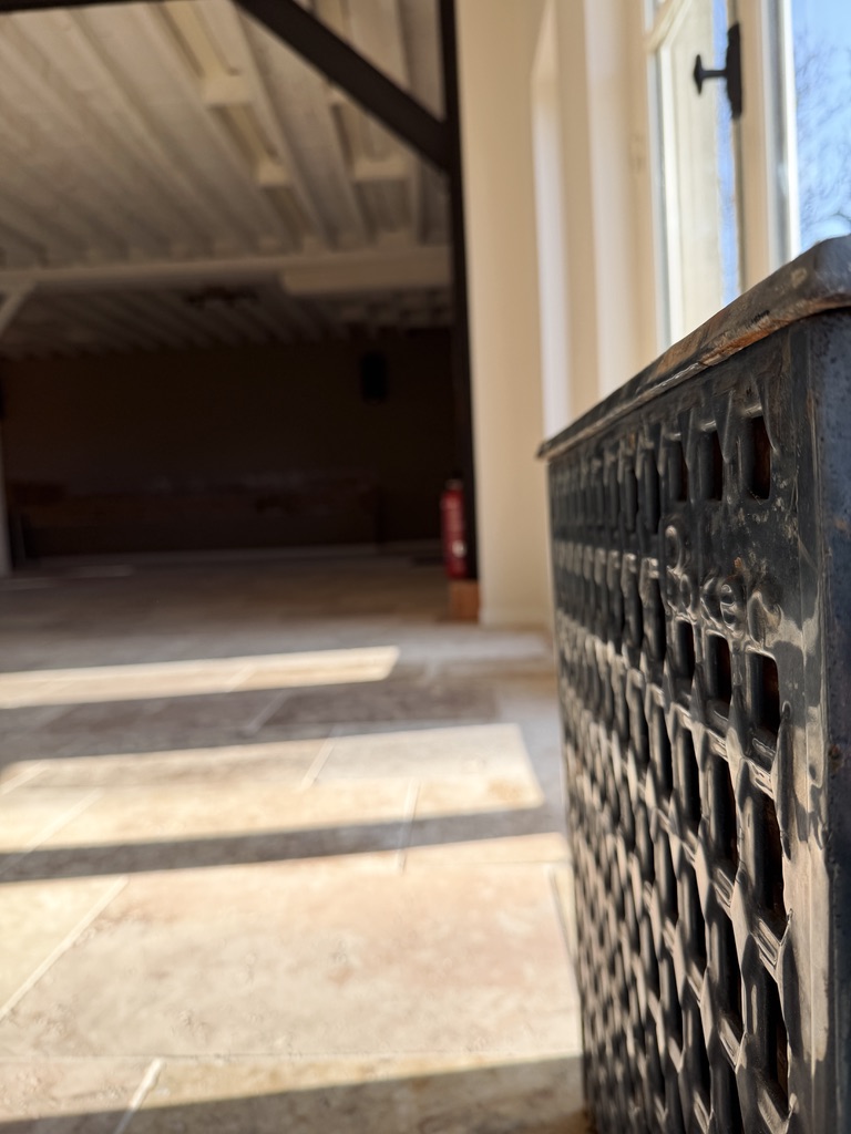 99BF2D33-5BE4-450D-BCB5-1B5E80D3B3BF_1_105_c