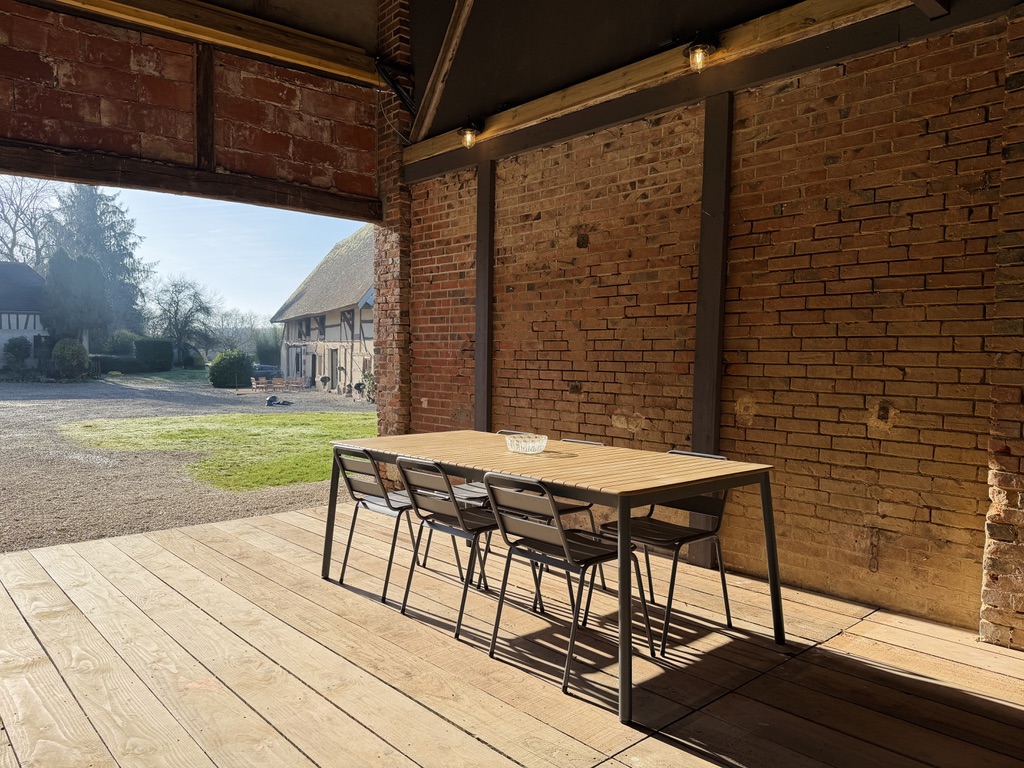 B4D12BDC-F64E-4894-8BAD-F811433D1621_1_105_c