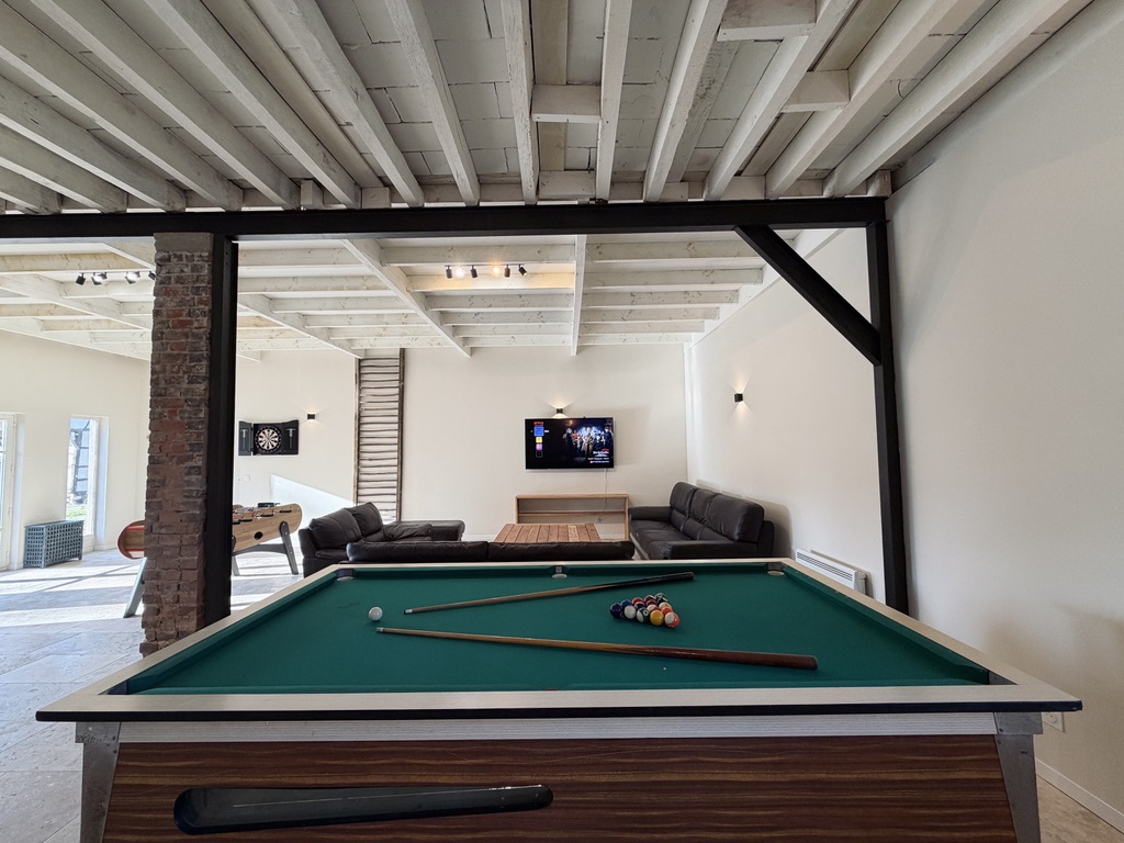 CBC40400-9BF3-4B43-9555-99914734AFF6_1_105_c