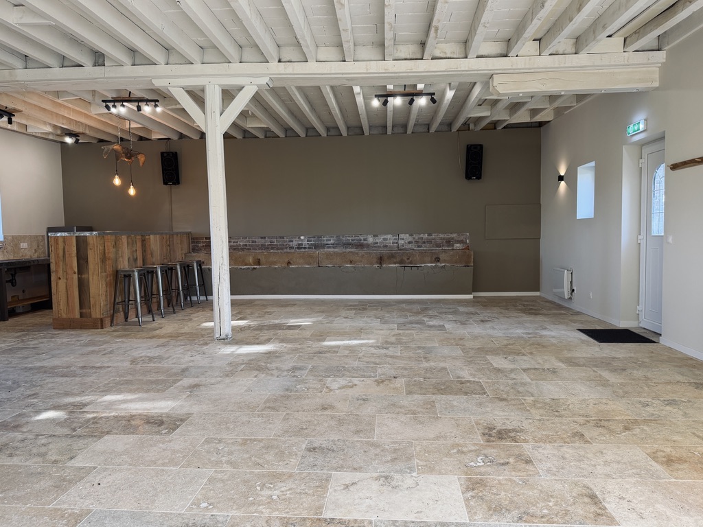 DEDFFA55-3893-47BD-A2F7-6D3DF664B3D7_1_105_c