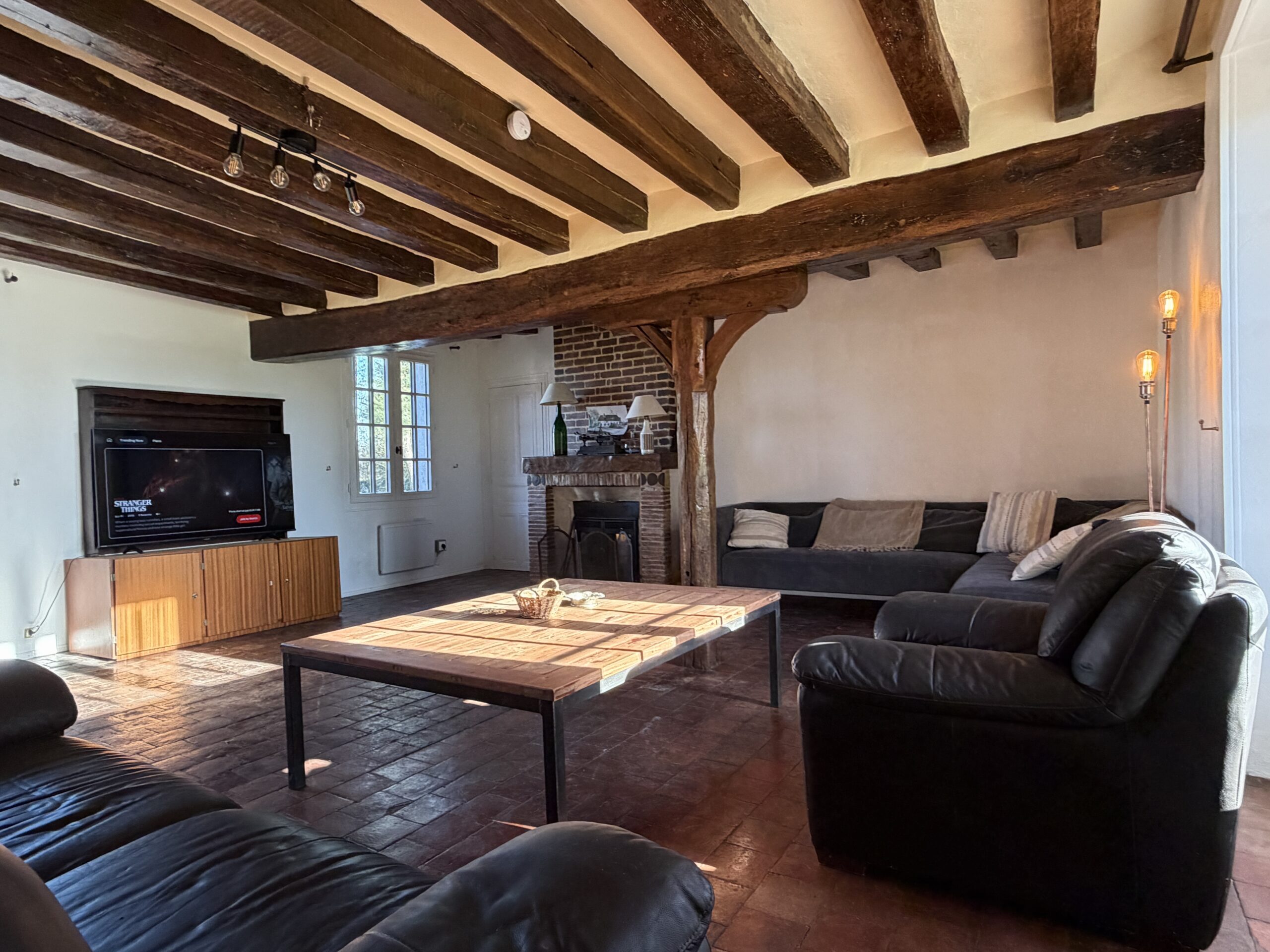 E30CC7A1-536F-4551-97A0-98E78B06E772_1_201_a